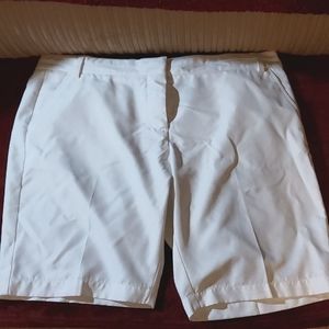 NWOT-Ping-Golf White Bermuda Shorts-size 12